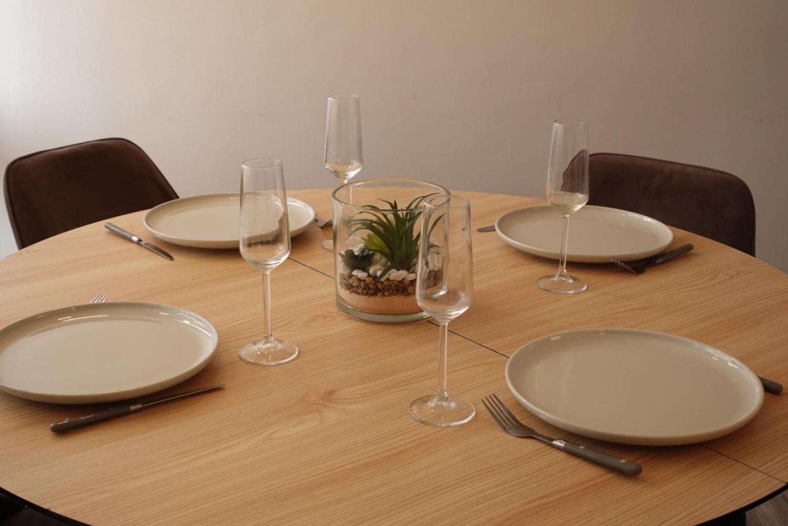Apartament Parisian Retreat Pour 5 Personnes - 12 Min De Paris - Proche Gare Deuil-la-Barre Zewnętrze zdjęcie