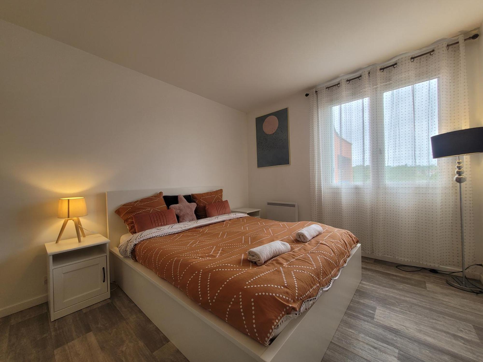 Apartament Parisian Retreat Pour 5 Personnes - 12 Min De Paris - Proche Gare Deuil-la-Barre Zewnętrze zdjęcie