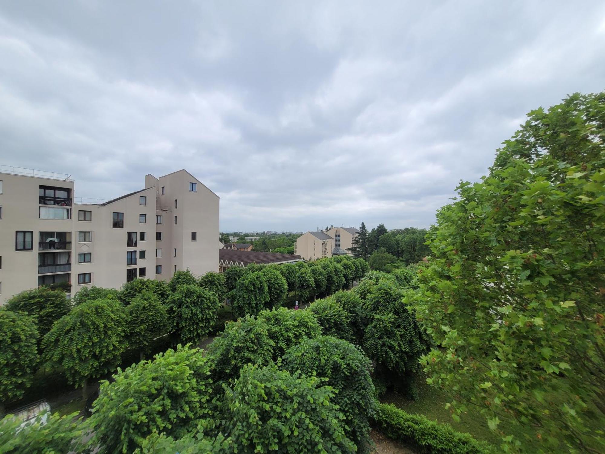 Apartament Parisian Retreat Pour 5 Personnes - 12 Min De Paris - Proche Gare Deuil-la-Barre Zewnętrze zdjęcie